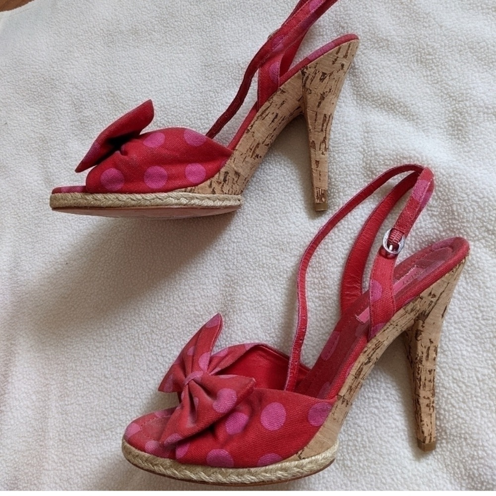 BETSEY JOHNSON red pink polka dot heels